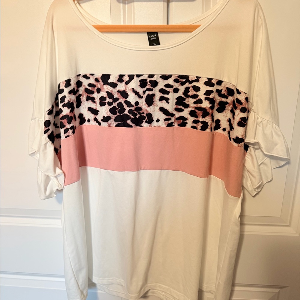 SHEIN White Pink Leopard Print Short Sleeve Tee